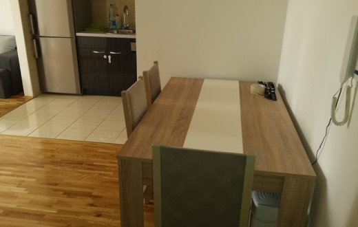 Dvoiposoban stan kod Čaira