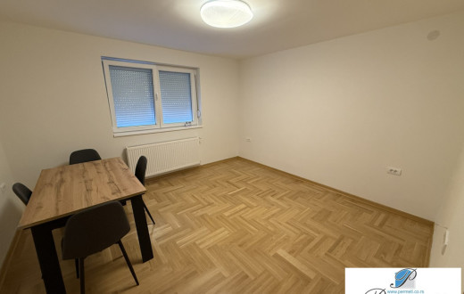 Trosoban stan u kući kod Niške pivare