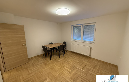 Trosoban stan u kući kod Niške pivare