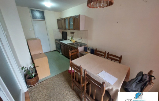 Trosoban stan kod parka Svetog Save
