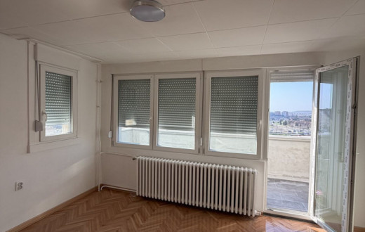 Dvosoban stan na Bulevaru Nemanjića