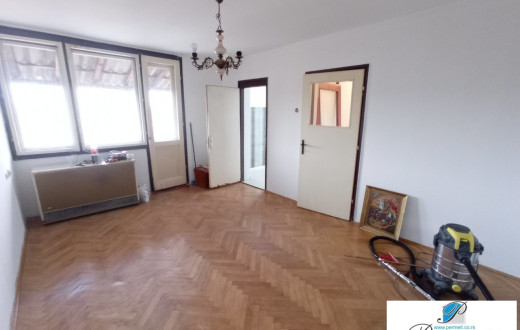 Dvosoban stan kod Vojne bolnice