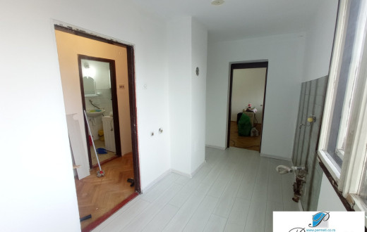 Dvosoban stan kod Vojne bolnice